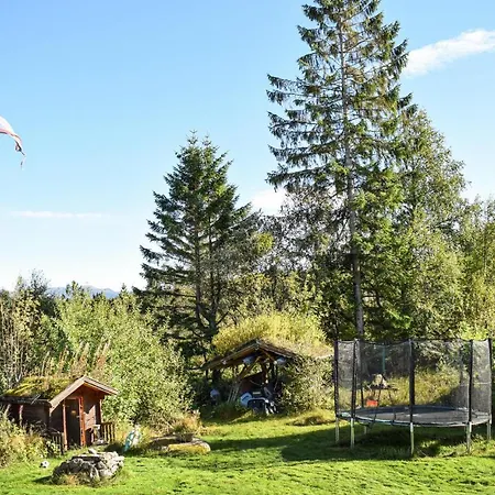 Gorgeous In With Kitchen Holiday home *