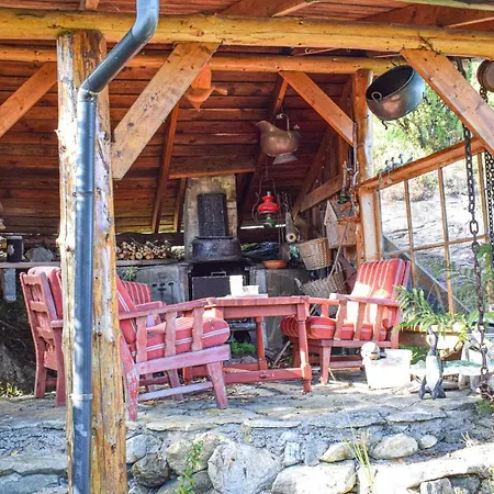 Gorgeous In With Kitchen Holiday home *